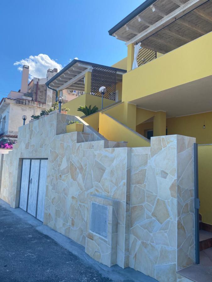 La Casa Gialla Cala Gonone Bagian luar foto